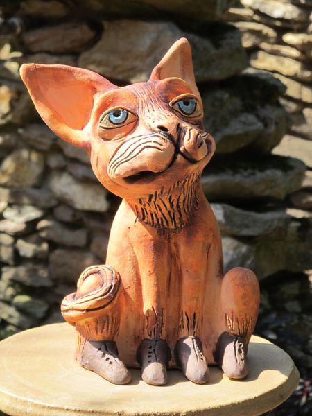 Macska szobor kerámiából